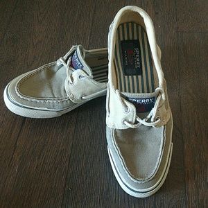 Boat shoes
